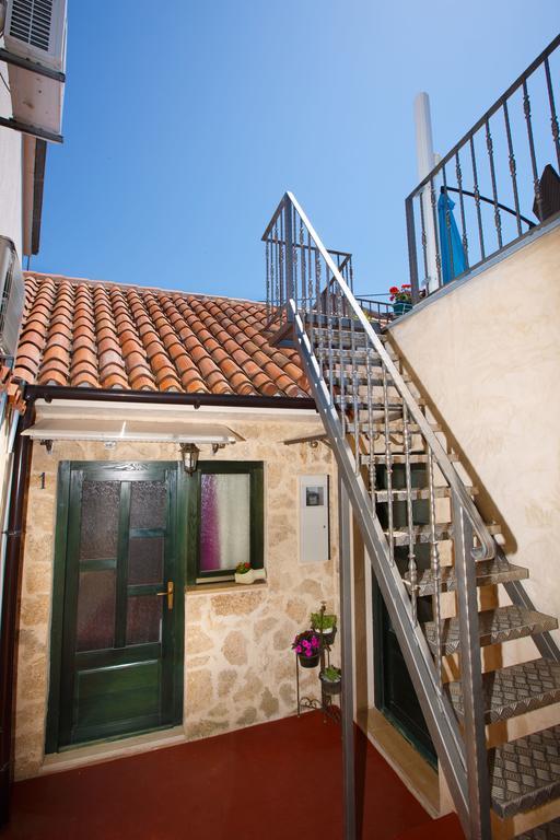 Studio Apartments Bonaca スプリト エクステリア 写真