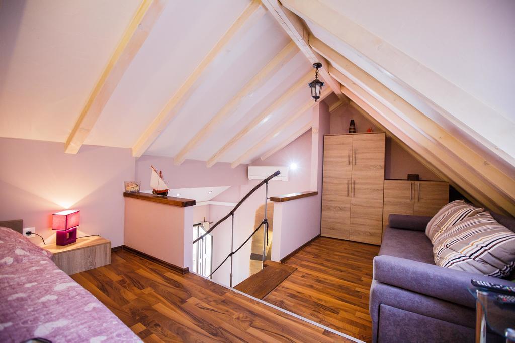 Studio Apartments Bonaca スプリト エクステリア 写真