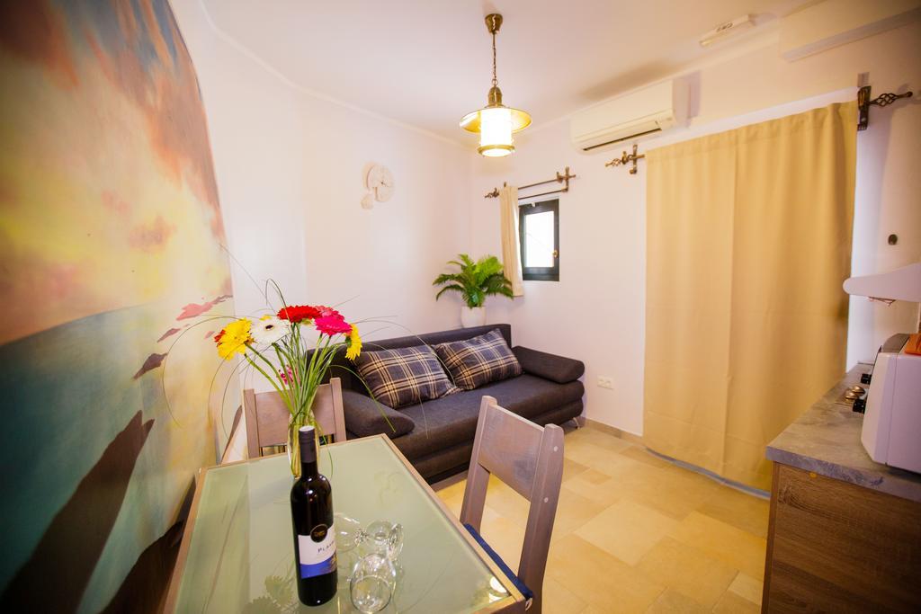 Studio Apartments Bonaca スプリト エクステリア 写真