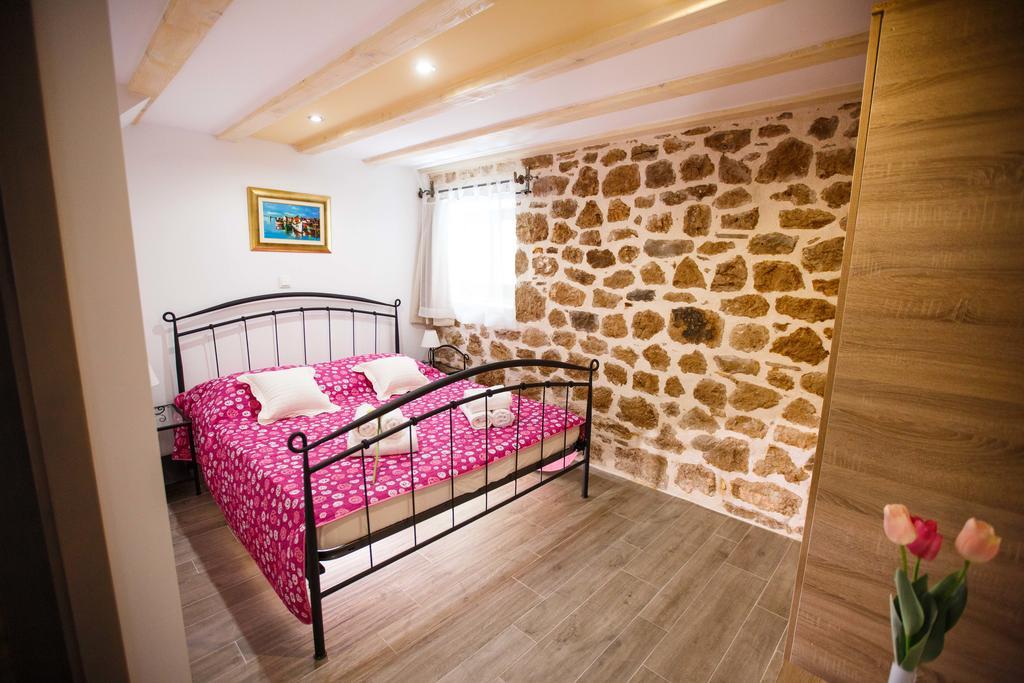 Studio Apartments Bonaca スプリト エクステリア 写真